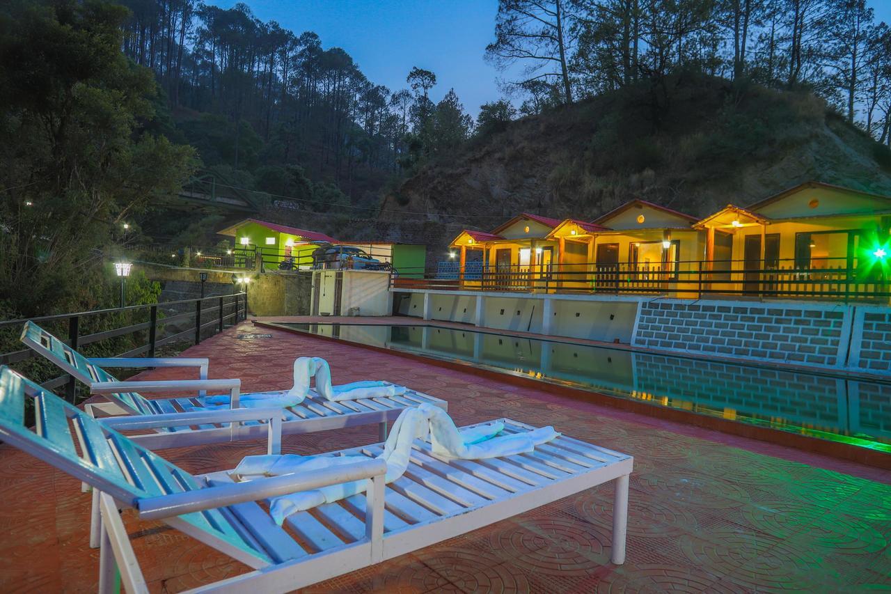 The Jungle Pool By Beyond Stay Nainital Exteriör bild