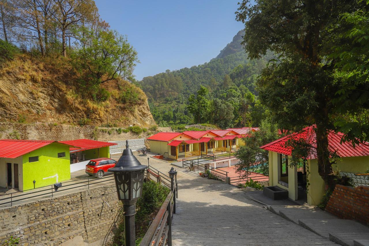 The Jungle Pool By Beyond Stay Nainital Exteriör bild