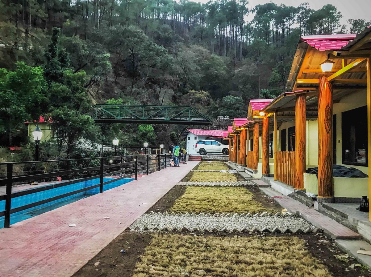 The Jungle Pool By Beyond Stay Nainital Exteriör bild
