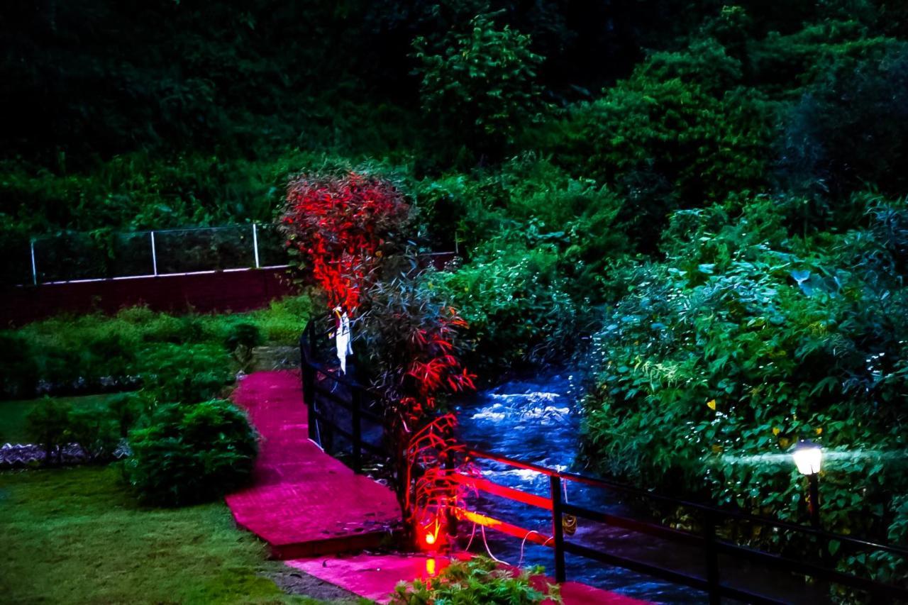The Jungle Pool By Beyond Stay Nainital Exteriör bild
